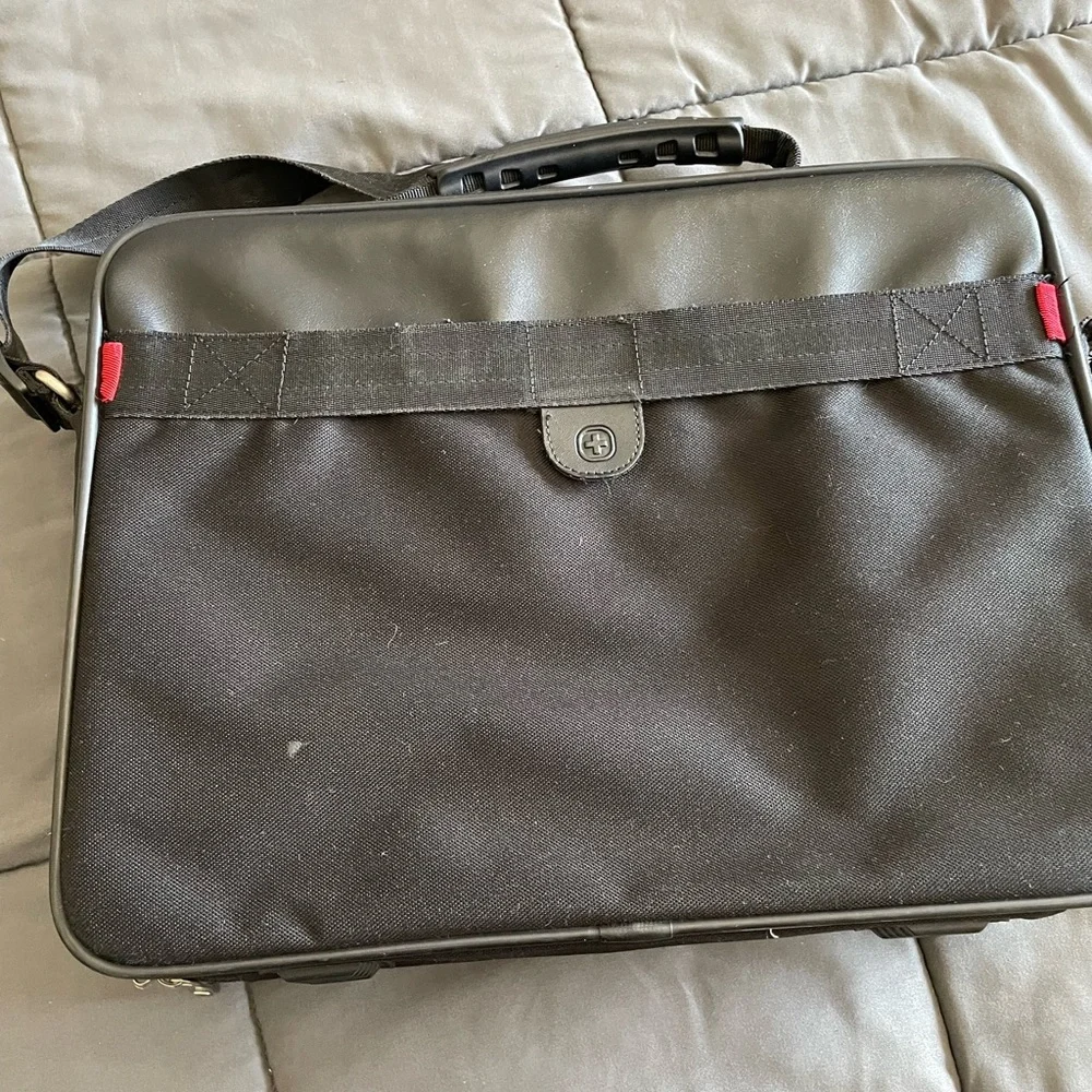 SwissGear Laptop Briefcase Bag Black 16”x12” Fits 15.6” Laptop Shoulder Strap